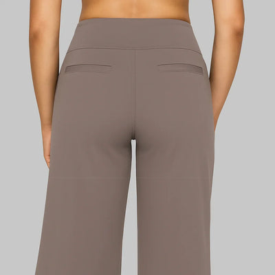 Klara | the ultimate stretch pants for every woman